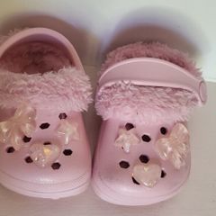 Girls Crocs Fur Lined