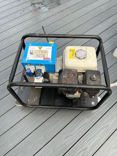 Petrol generator