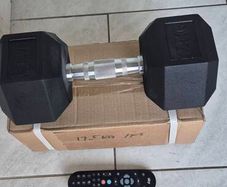 brand new 2x17.5kilo hex dumbbells
