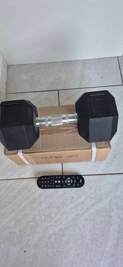brand new 2x17.5kilo hex dumbbells