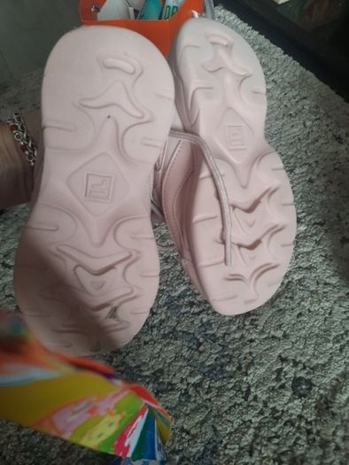 girls pink fila runners