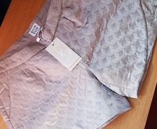 BNWT - Armani junior short
