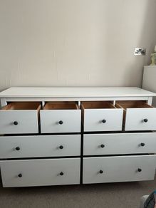 bedroom chest of drawers