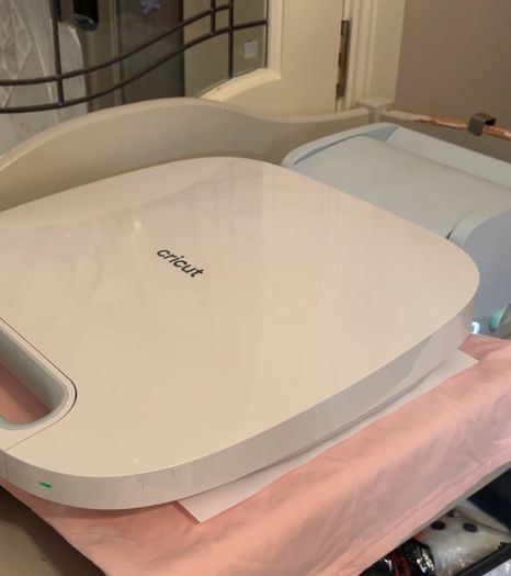 Cricut AutoPress (HeatPress)