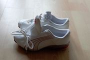 Sport shoes
