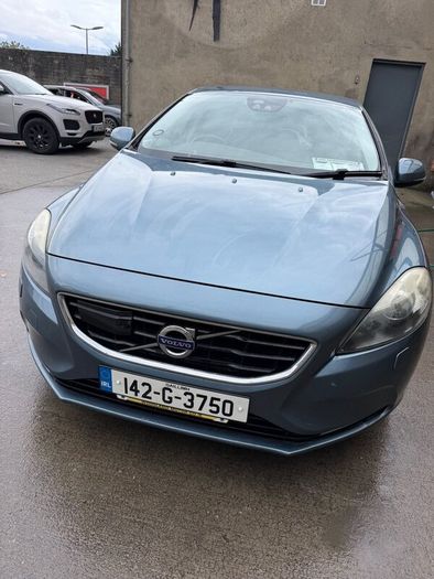 Volvo V40 2014