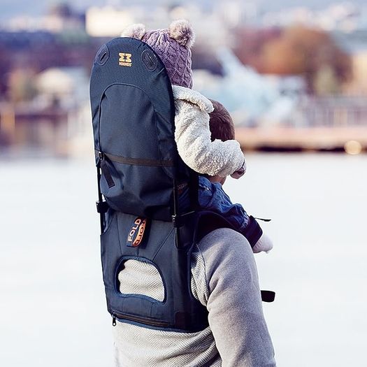 New carrier for baby in excellent condition