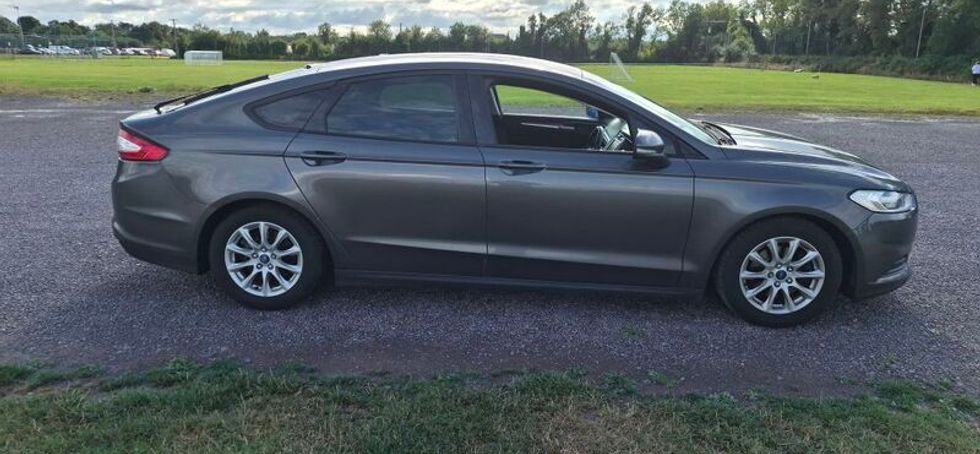2015 Ford Mondeo