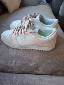 Girls nike trainers