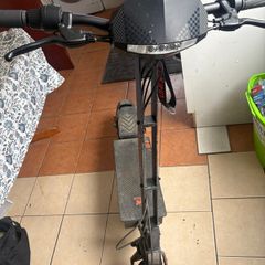 E scooter