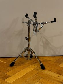 DW5000 snare stand