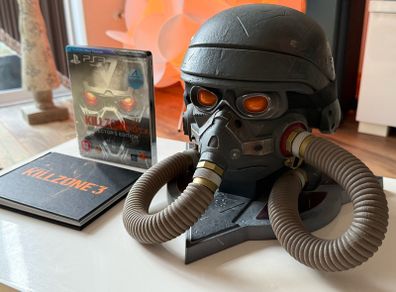 Killzone 3 Collectors Edition PS3 Helghast Helmet