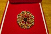 Vintage Gold Tone Brooch