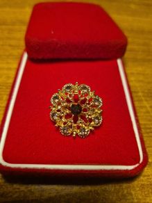 Vintage Gold Tone Brooch