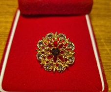 Vintage Gold Tone Brooch