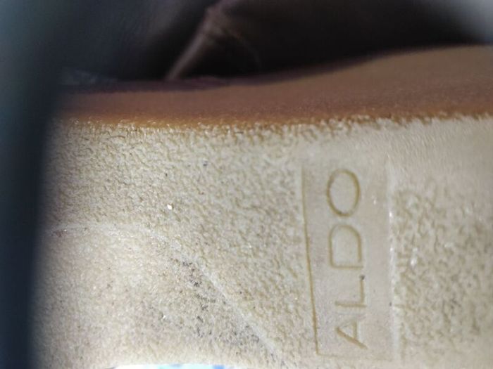 Ladies leather boots