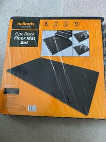 Black Floor Mat Set - 6 Tiles