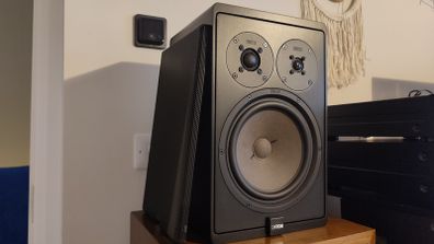 Classic CANTON QUINTO 520 3way bookshelf speakers.VGC