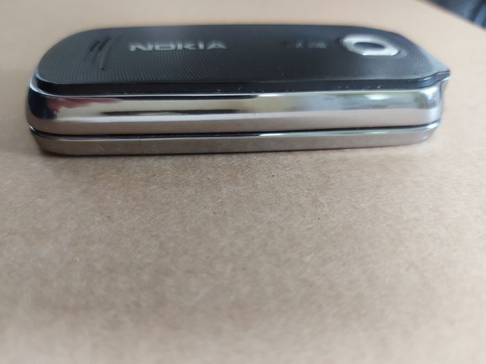 NOKIA Slider mobile phone, Model 7230, Rare Retro mobile phone, Meteor network, in excellent condition