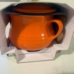le creuset soup bowls/bean pots x2