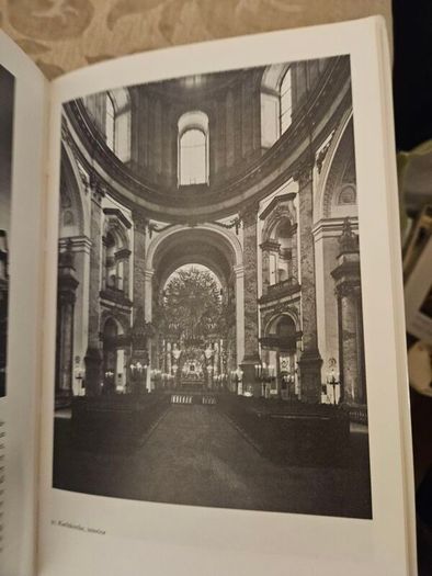 J. B. Fischer Von Erlach. By Hans Aurenhammer. First Edition Hardback With Dustjacket In Good Condition.  See Photos.