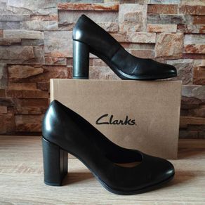 Genuine leather Clarks Freva85 Court Shoes, size 6