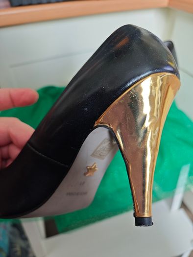 Kurt  Geiger heels black
