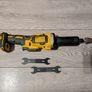 Dewalt 18v Die Grinder Image 2