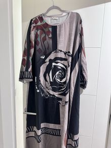 Patterned black/brown dress