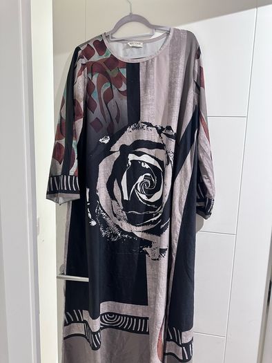 Patterned black/brown dress