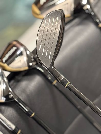 Ladies Wilson Aurora Golf Club Set