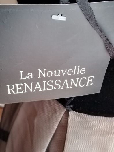 Ladies Dresses 8/10
