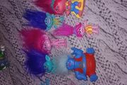 Trolls figures