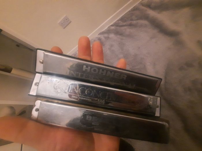 3x Harmonicas