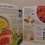 USBORNE First encyclopedia of the human body Image 7