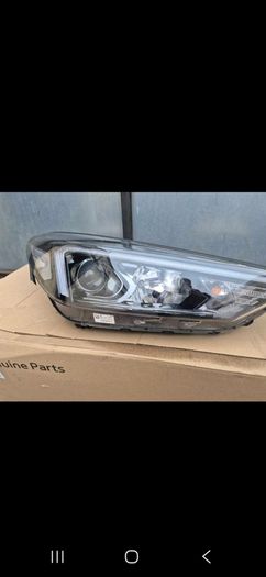 Hyundai Tucson headlamps