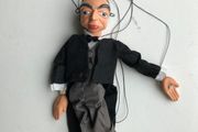 New Vintage Very Very Rare 'Nosey Parker' Pelham puppet
