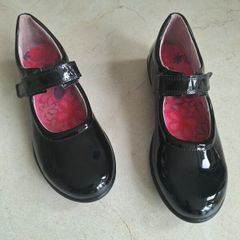 Black patent (beth) shoes