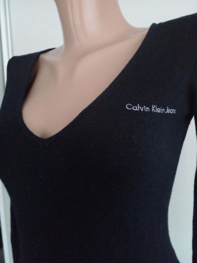 Calvin Klein top UK 6