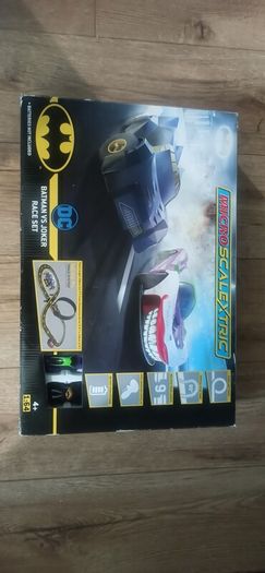 Batman V Joker race set scalextric
