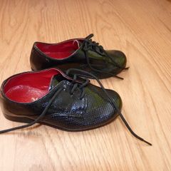 Boy shoes