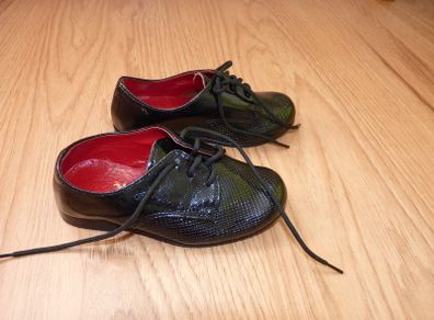 Boy shoes