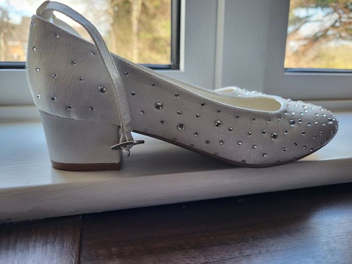 Monsoon Confirmation girl shoes (UK 3/ EU 36)