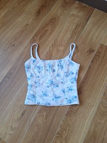 Hollister top