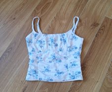 Hollister top