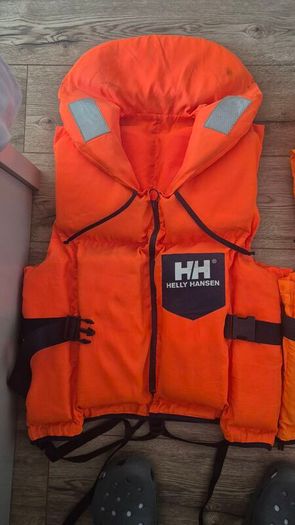 Life jackets helly hansen