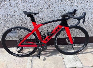 Trek Madone SL6 Carbon Road Bike