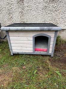 dog kennel