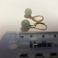 14 ct kt gold and jade earrings
