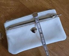 Textier White Patent Leather Coin Purse